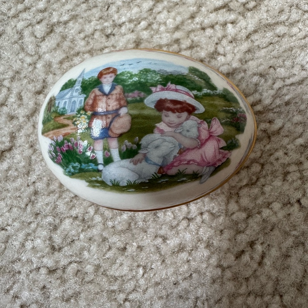Lenox Easter Enchantment Oval Box